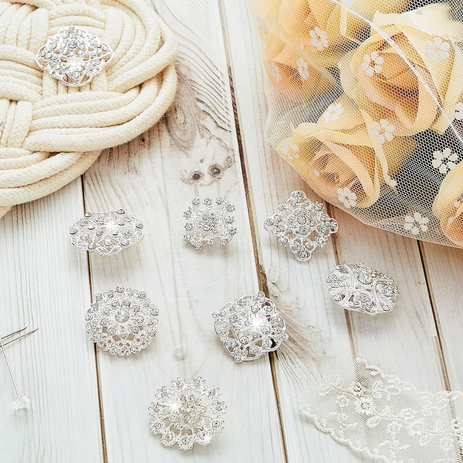 124 Pcs Bouquet Pins Flower Brooch Rhinestone Brooches Diamond for Flowers Crystal Corsage Boutonniere Pin Stick Embellishments Crafting Wedding Decor Supplies(Silver)