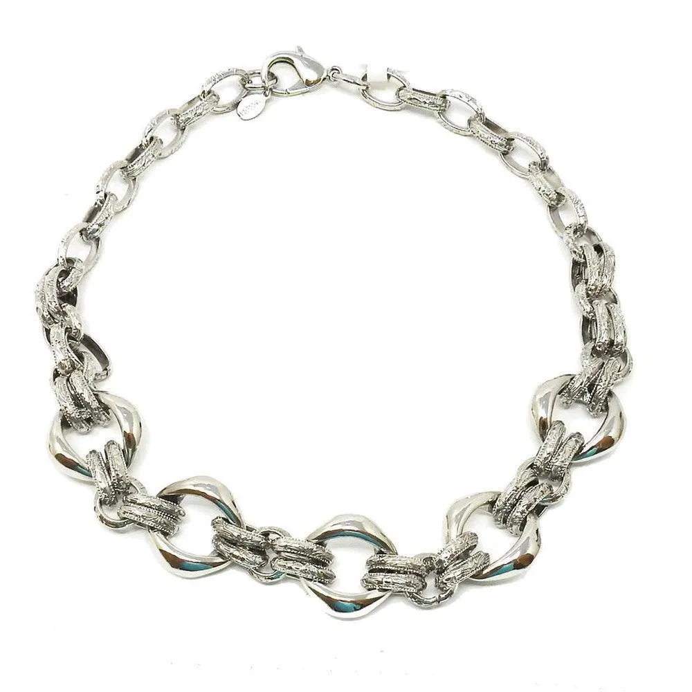 Graduated link necklace in Silver