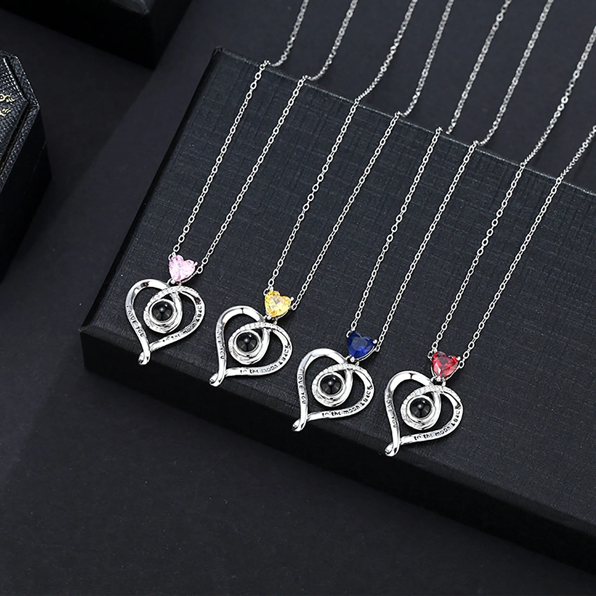 Love with customizable photosProjection Necklace Pendant Jewelry For Lover Girlfriend