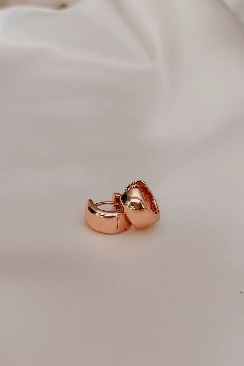 Petite Signature Huggies - Rose Gold