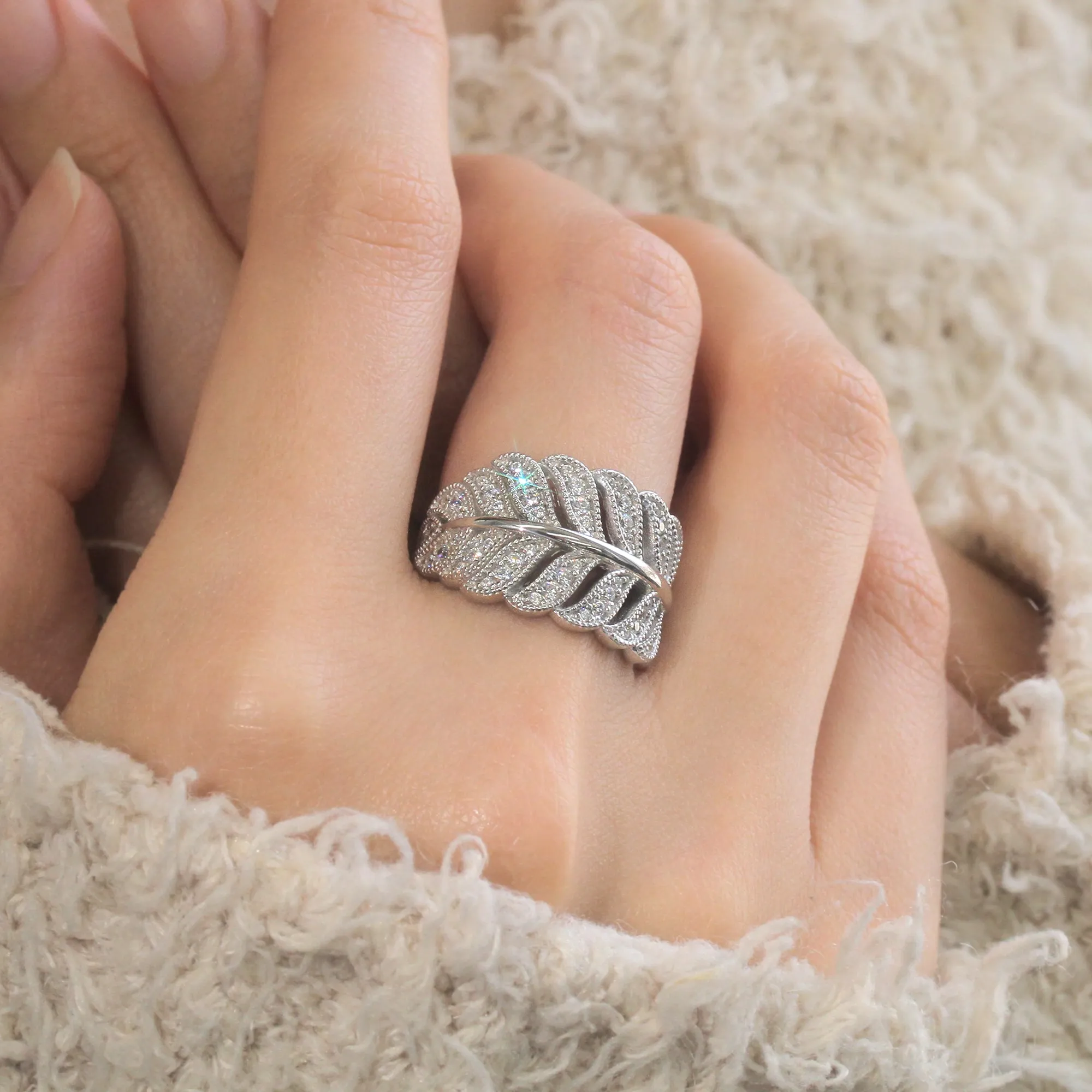 Sparkling Leaf Wrap Ring