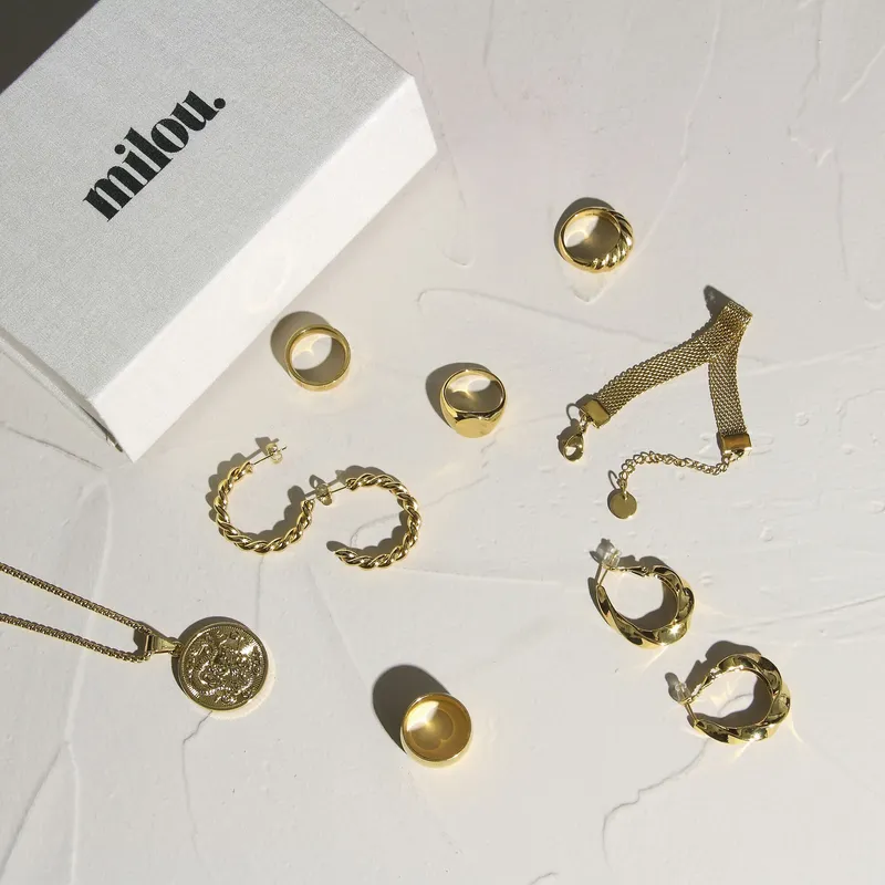 The box link chain necklace