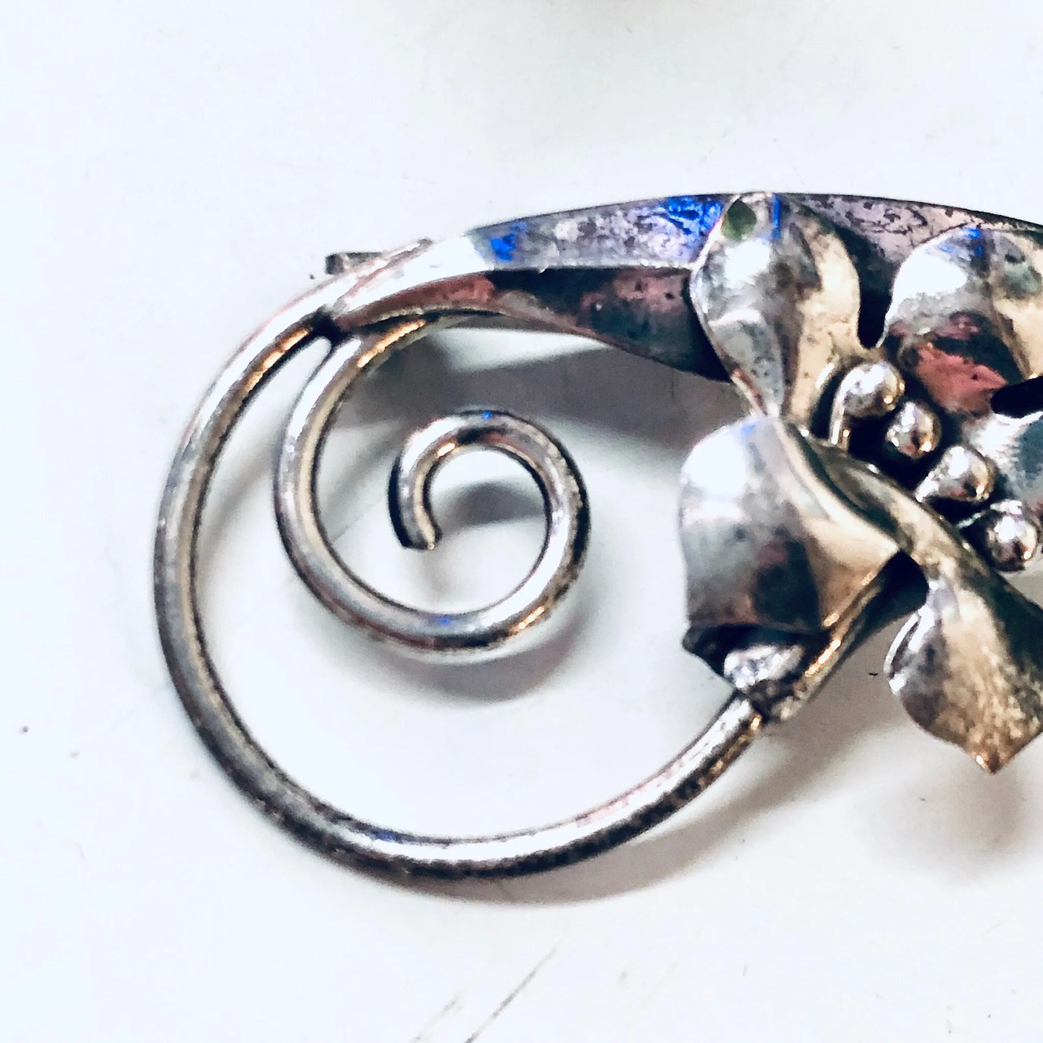 Vintage Flower Brooch, Floral Pin, Vintage Brooch, Flowers, Swirl Brooch, Valentines Day Gift, Gift for Mom, Unique Jewelry, Cut out Brooch