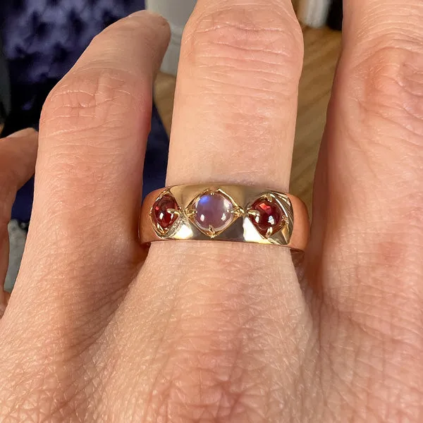 Vintage Moonstone & Garnet Ring