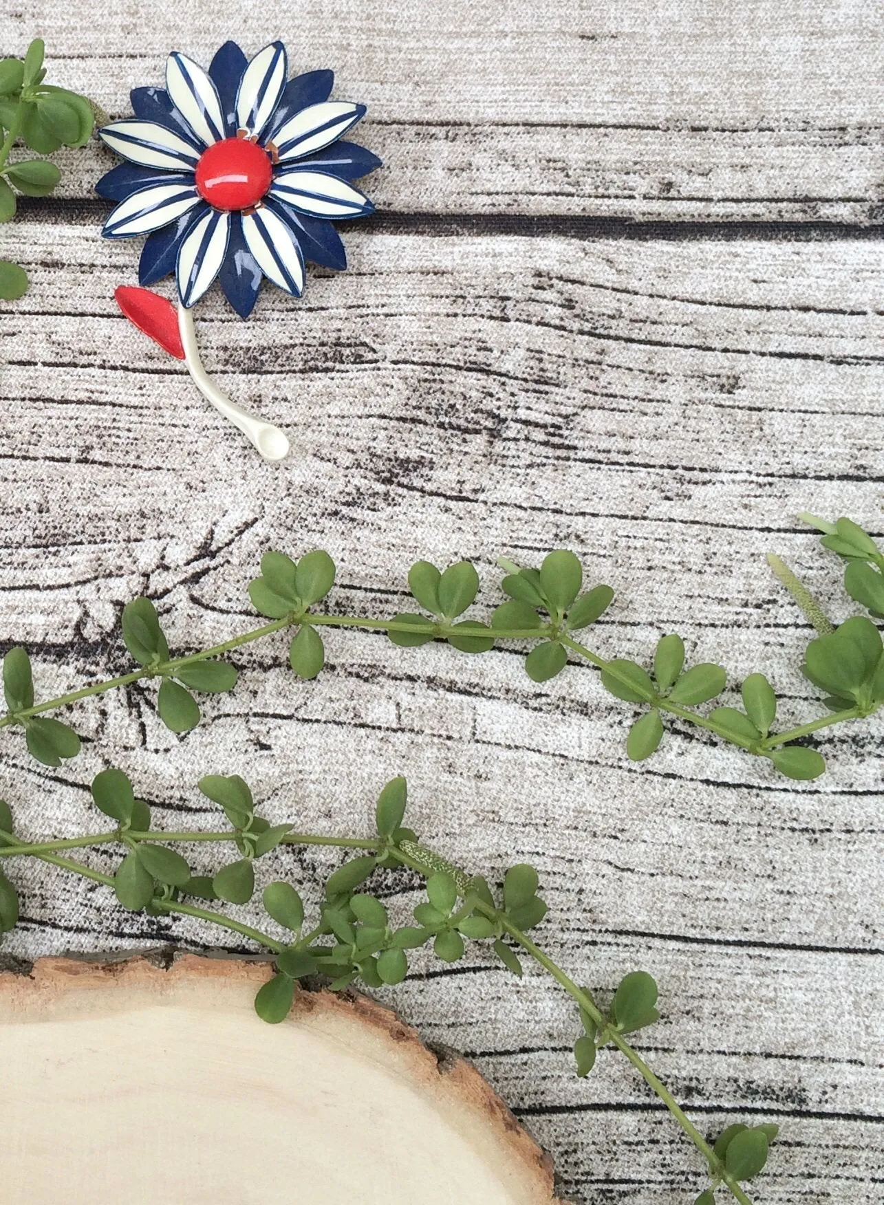 Vintage patriotic Red Blue White Flower Power 1960s retro mod Floral Brooch